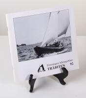 Tr&auml;biten 92. Tv&aring; nybyggda b&aring;tar. Lill&ouml;ka fr&aring;n Gryt av Per Gr&auml;slund. Markensb&aring;ten Kerstin av Ulf Hjulstr&ouml;m