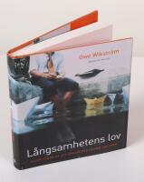 L&aring;ngsamhetens lov. Eller v&aring;ndan av att &aring;ka moped genom Louvren