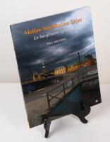 Mellan Stockholms linjer. En bussf&ouml;rares &ouml;gonblick