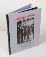 M&auml;nniskor, politiker och hundar