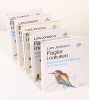 F&aring;glar i naturen. Skog, park tr&auml;dg&aring;rd; Hav och kust; sj&ouml;, &aring;, tr&auml;sk och &aring;kermark; fj&aring;ll och skogsland; Medelhavsl&auml;nderna och alperna