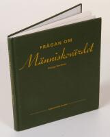 Fr&aring;gan om m&auml;nniskov&auml;rdet