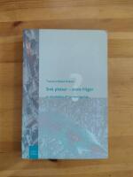 Sm&aring; platser - stora fr&aring;gor : En introduktion till socialantropologi