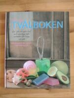 Roliga tv&aring;lboken : en "g&ouml;r-det-sj&auml;lv-bok" med naturliga badprodukter f&ouml;r kropp och sj&auml;l