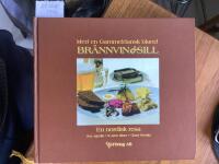 Med en gammeldansk bland br&auml;nnvin & Sill