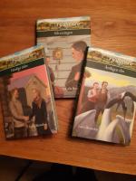 Fj&auml;llrosor, del 16-18. Tre b&ouml;cker.