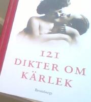 121 dikter om k&auml;rlek