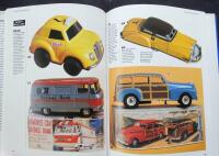 Post-War Tin Toys. A Collector&acute;s Guide. 