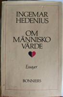 Om m&auml;nniskov&auml;rde - essayer