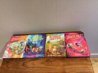 Schackjakten : farbror Albert l&auml;r dig det historiska spelet  / RYMDRESAN/ SIFFERPLANETEN / DET SVARTA H&Aring;LET