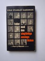 Fallet med den slagf&auml;rdiga omslagsflickan. En Perry Mason deckare