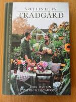&Aring;ret i en liten tr&auml;dg&aring;rd
