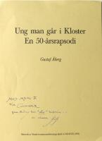 Ung man g&aring;r i Kloster - En 50-&aring;rsrapsodi