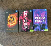 Pocketpaket "Hungerspelen" - Hungerspelen, Fatta eld & Revolt