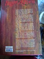 En moder har fyra d&ouml;ttrar : roman