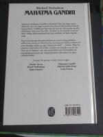 Mahatma Gandhi : mannen som med ickev&aring;ldsmetoder ledde kampen f&ouml;r Indiens sj&auml;lvst&auml;ndighet