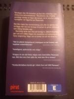 En annan tid, ett annat liv : en roman om ett brott