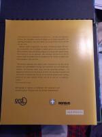 Vid brunnen : en samtalsbok om kristen tro f&ouml;r dig med uppdrag i kyrkan