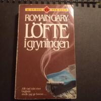 L&ouml;fte i gryningen