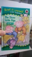 Read it yourself woth Ladybird - The Three Little Pigs