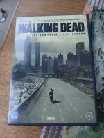 The walking dead , the complete first season