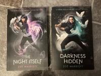 2 x Zo&euml; Marriott : The night itself och Darkness hidden