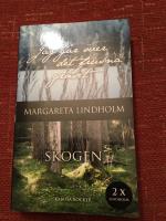 Jag g&aring;r &ouml;ver det frusna gr&auml;set : skogen