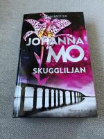 SKUGGLILJAN (2021)