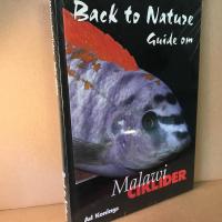 Back to Nature guide om malawiciklider. Ny, inplastad bok.