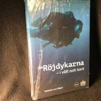R&ouml;jdykarna : i v&aring;tt och torrt. NY inplastad bok. 