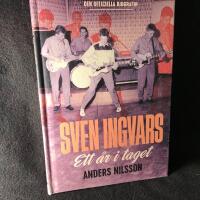 Sven Ingvars.  Ett &aring;r i taget