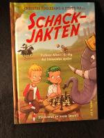 Schackjakten. Farbror Albert l&auml;r dig det historiska spelet