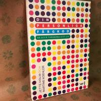 Din personliga f&auml;rgkod : s&aring; styr f&auml;rgerna ditt liv