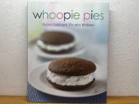Whoopie pies : l&auml;ckra bakverk f&ouml;r alla tillf&auml;llen