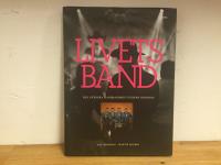Livets band : den svenska dansbandskulturens historia