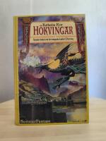 H&ouml;kvingar - sjunde boken om det magiska landet Deverry