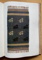 V&Auml;VBOKEN. Handbok f&ouml;r hemmet och skolan, utarbetad av Aina Montell. Moderna textilier av Elisabeth M. Glantzberg. 