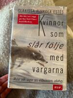 Kvinnor som sl&aring;r f&ouml;lje med vargarna
