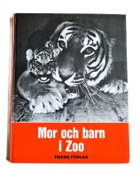 Mor och barn i Zoo (mycket ovanlig)