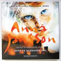 Dans p&aring; gl&ouml;dande kol (1)