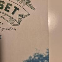 Paradiset : underbart, enkelt och lite lagom slarvigt i tr&auml;dg&aring;rden