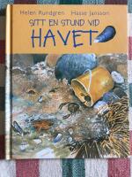 Sitt en stund vid havet