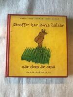 Giraffer har korta halsar n&auml;r de &auml;r sm&aring;