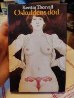 Oskuldens d&ouml;d : "en flickbok"