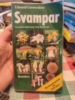 Svampar : best&auml;mningsbok f&ouml;r 414 arter