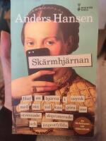 Sk&auml;rmhj&auml;rnan : hur en hj&auml;rna i osynk med sin tid kan g&ouml;ra oss stressade, deprimerade och &aring;ngestfyllda