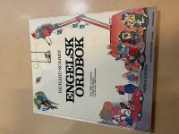 Engelsk ordbok [&ouml;ver 2500 ord f&ouml;rklaras i roliga ber&auml;ttelser och p&aring; &ouml;ver 1000 f&auml;rgbilder]
