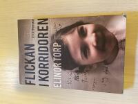 Flickan i korridoren ett reportage