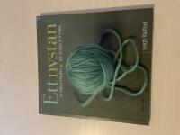 Ett nystan - 30 enkla projekt att sticka och virka