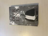 Att &ouml;verleva [om kampen mot spritt malignt melanom och om ett nytt s&auml;tt att behandla cancer]